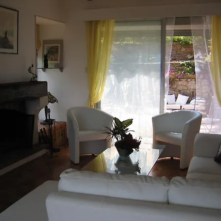 Couette-café Fabregas 4*