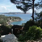 Bed and breakfast Fabregas 4*