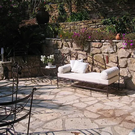 Bed & Breakfast Fabregas 4*